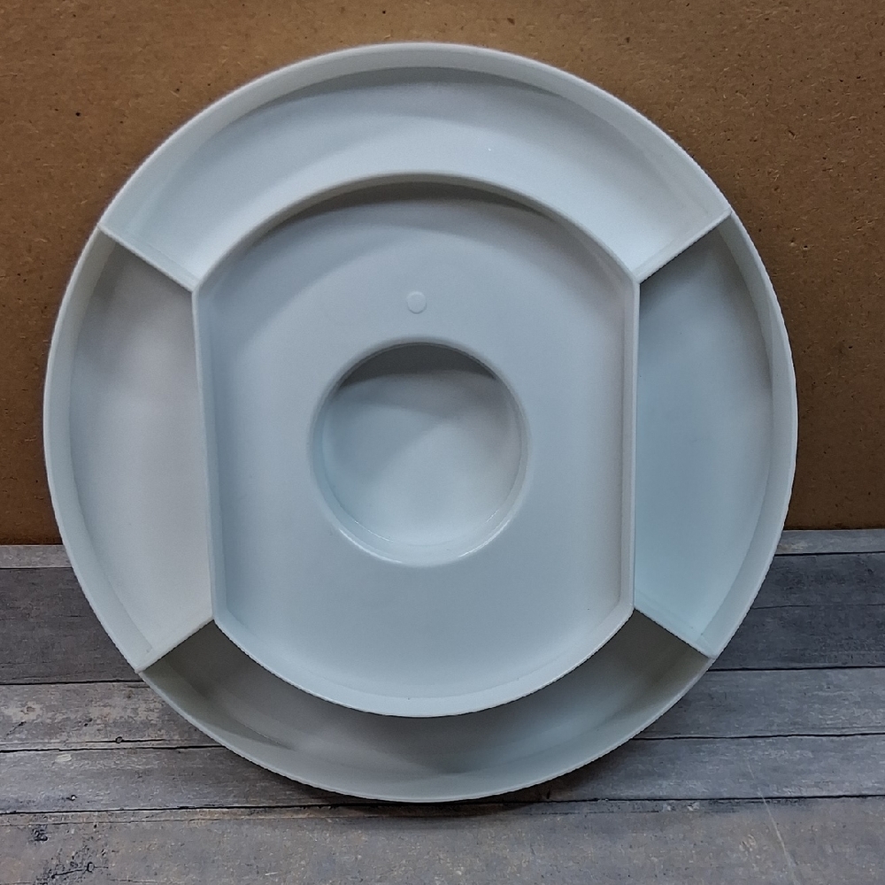 White Revolving Organizer  NWOT